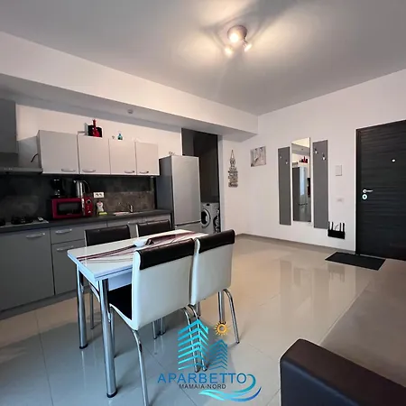 Aparbetto Bs Mamaia Nord Apartment Năvodari